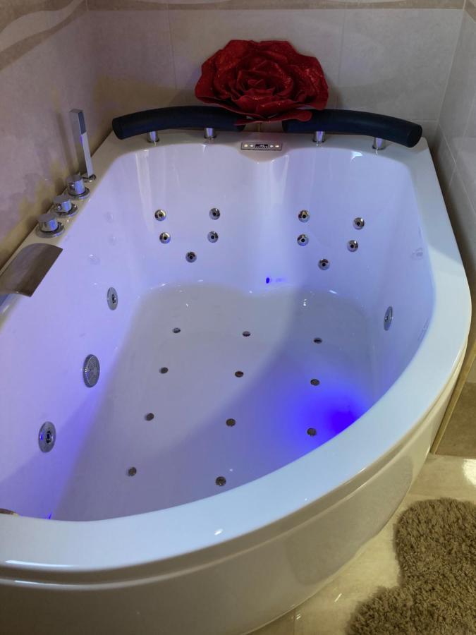B&B La Reggia Di Rihanna Spa 카세르타 외부 사진
