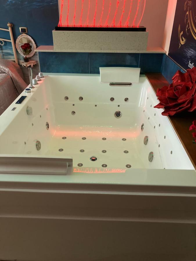 B&B La Reggia Di Rihanna Spa 카세르타 외부 사진